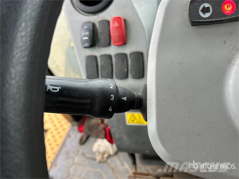 CAT 420 Rovokopači