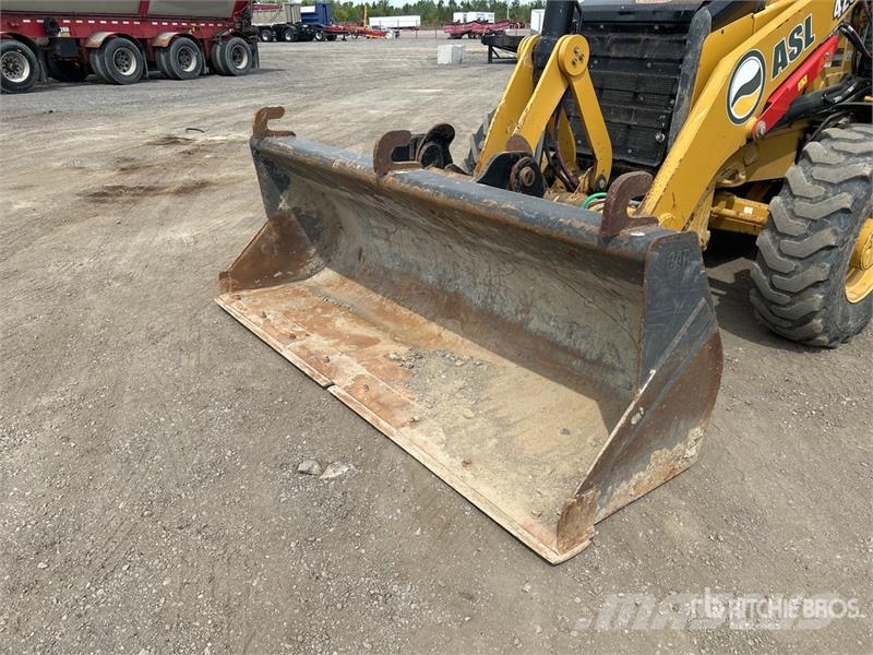 CAT 420 XE Ekskavatori-iekrāvēji