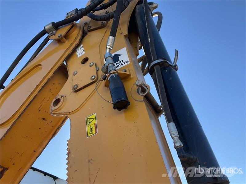 CAT 420E IT لوادر ذات جرافات عكسية