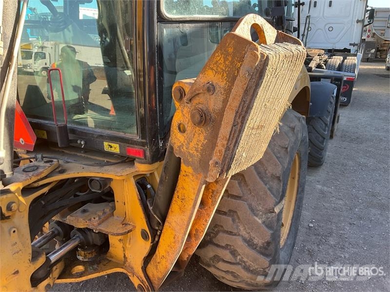 CAT 420E IT لوادر ذات جرافات عكسية
