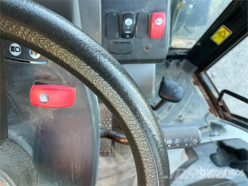 CAT 420E IT لوادر ذات جرافات عكسية