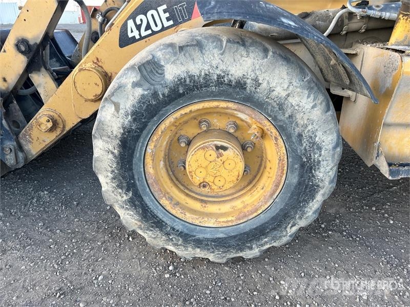 CAT 420E IT لوادر ذات جرافات عكسية
