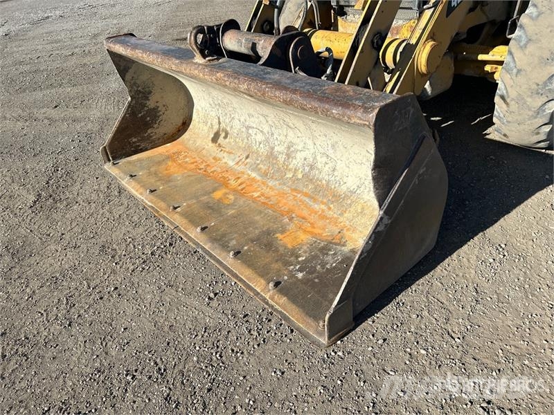 CAT 420E IT لوادر ذات جرافات عكسية