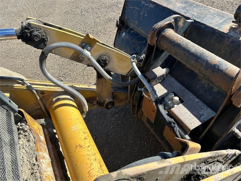 CAT 420E IT لوادر ذات جرافات عكسية