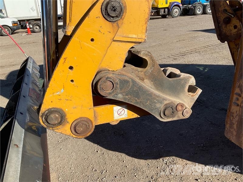 CAT 420E IT لوادر ذات جرافات عكسية