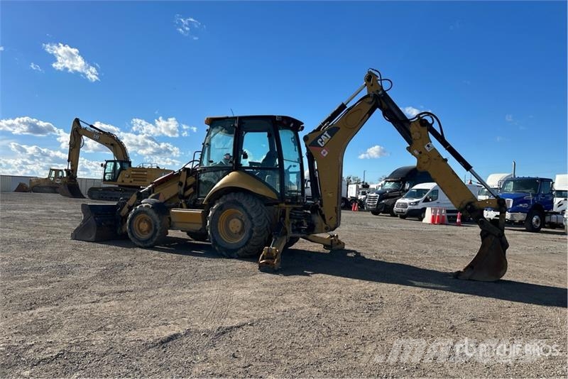 CAT 420E IT لوادر ذات جرافات عكسية
