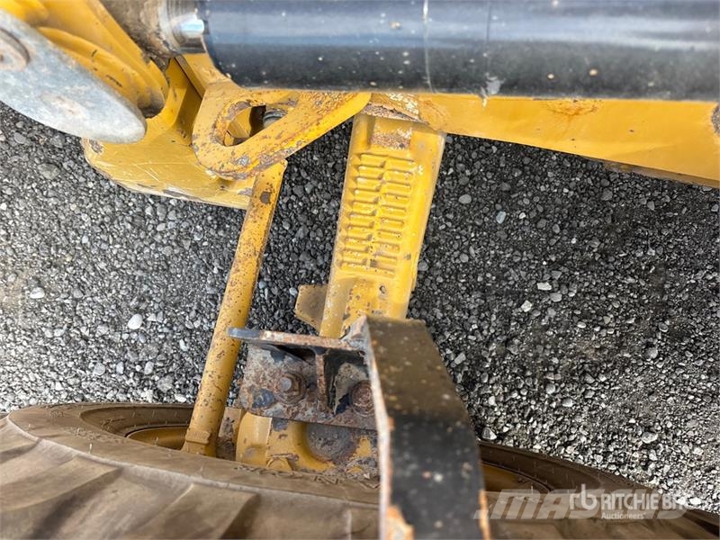 CAT 420F2 IT 4x4 Backhoe Loader Kotrórakodók