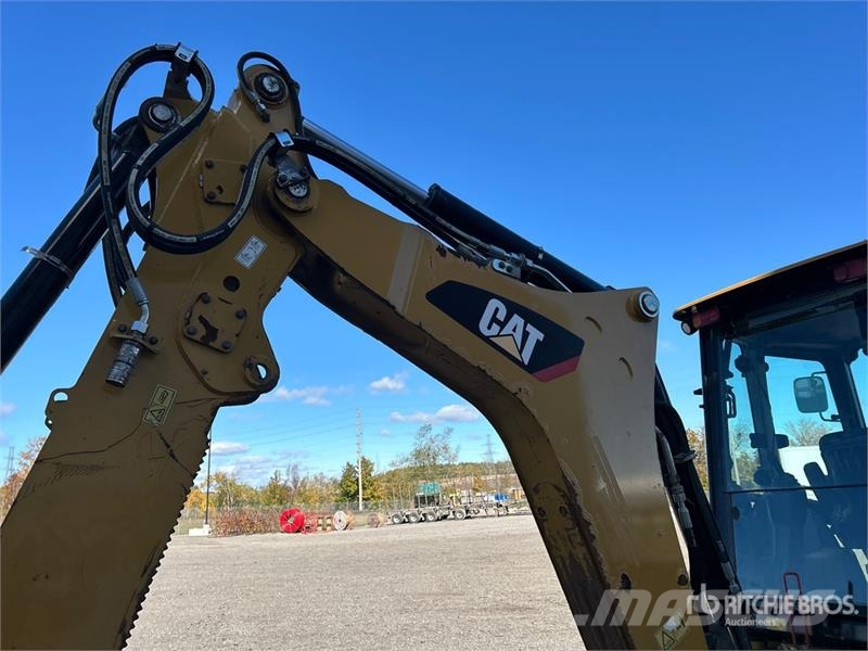 CAT 420F2 IT 4x4 Backhoe Loader Buldoexcavatoare