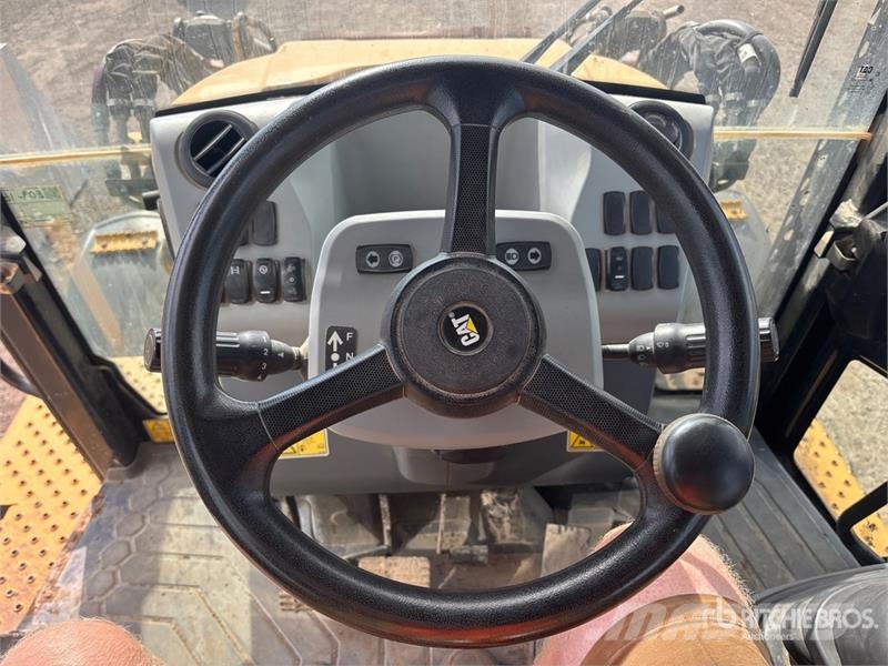 CAT 420F2 IT 4x4 Backhoe Loader Kotrórakodók