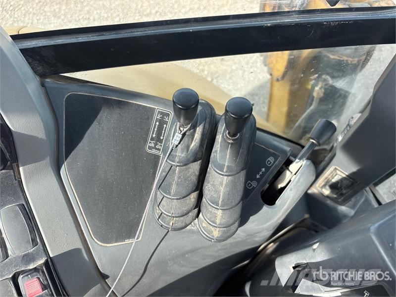 CAT 420F2 IT 4x4 Backhoe Loader Kotrórakodók
