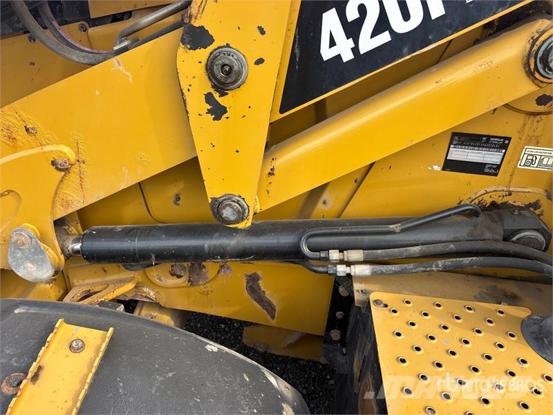 CAT 420F2 IT 4x4 Backhoe Loader Kotrórakodók