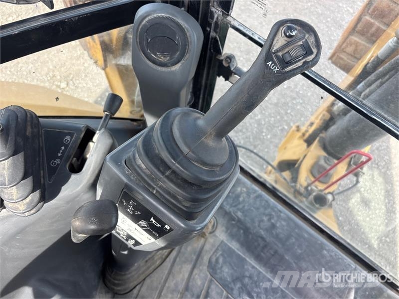 CAT 420F2 IT 4x4 Backhoe Loader Kotrórakodók