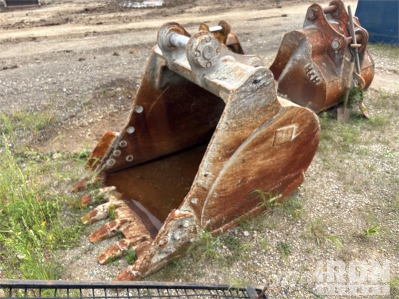 CAT 44 in Excavator Bucket - Fits Cat Kovalar