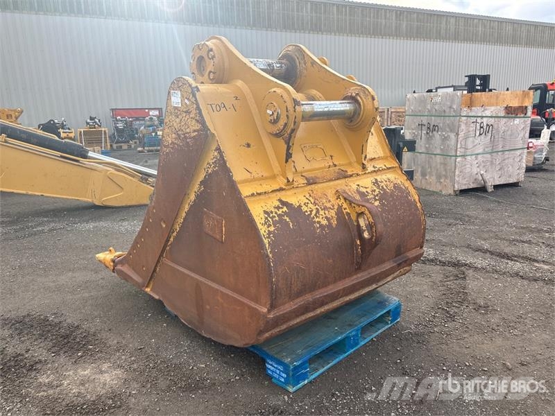 CAT 54 in Digging Excavator Bucket - Fits Cat Cat 345/ دلاء