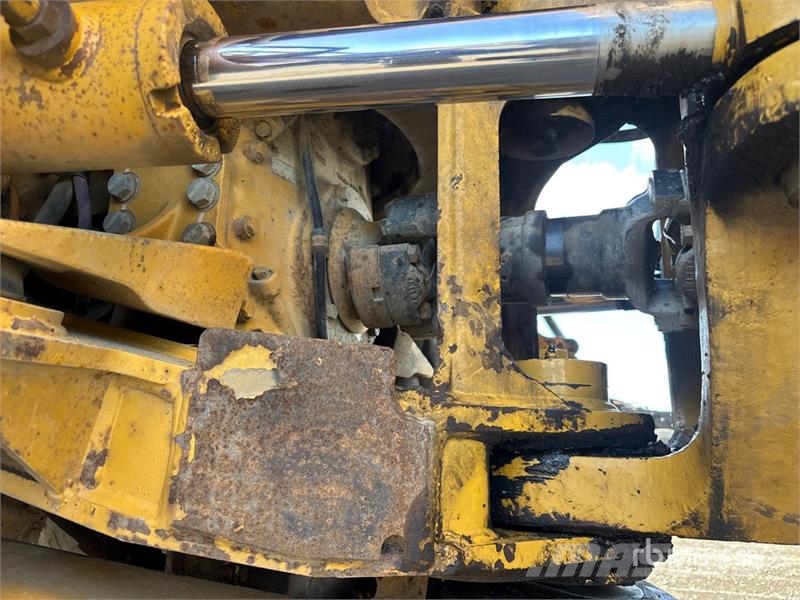 CAT 725 Csuklósdömperek