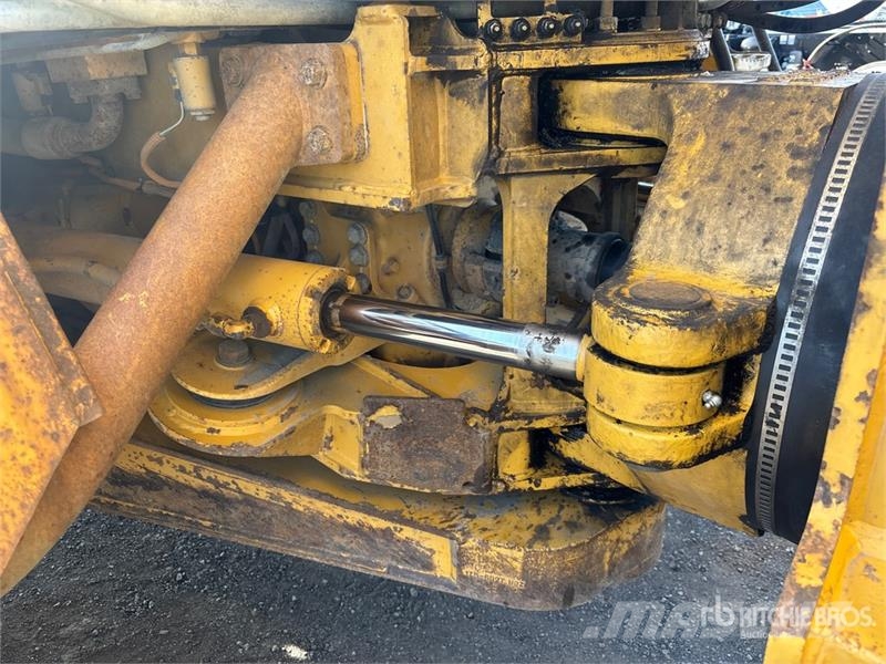 CAT 725 Csuklósdömperek