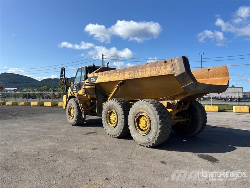 CAT 725 Csuklósdömperek
