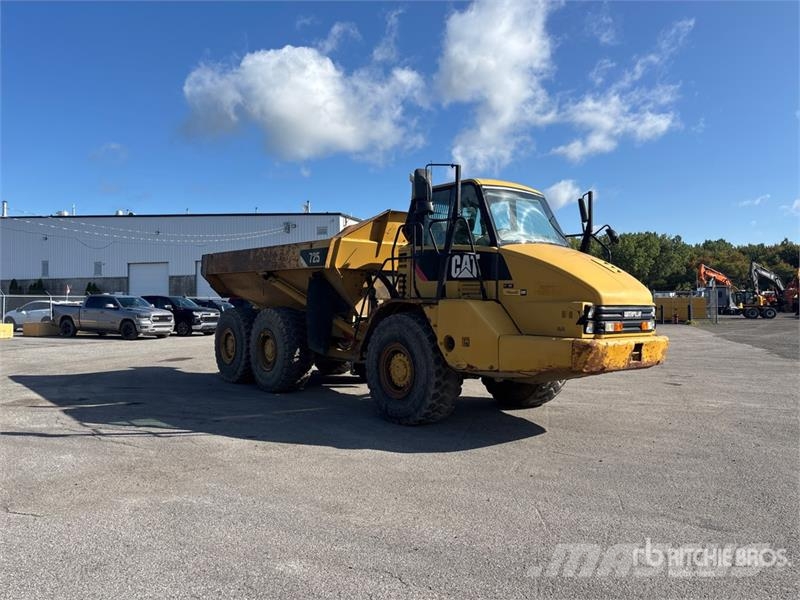 CAT 725 Csuklósdömperek