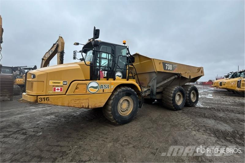 CAT 730 Dumper - Knickgelenk
