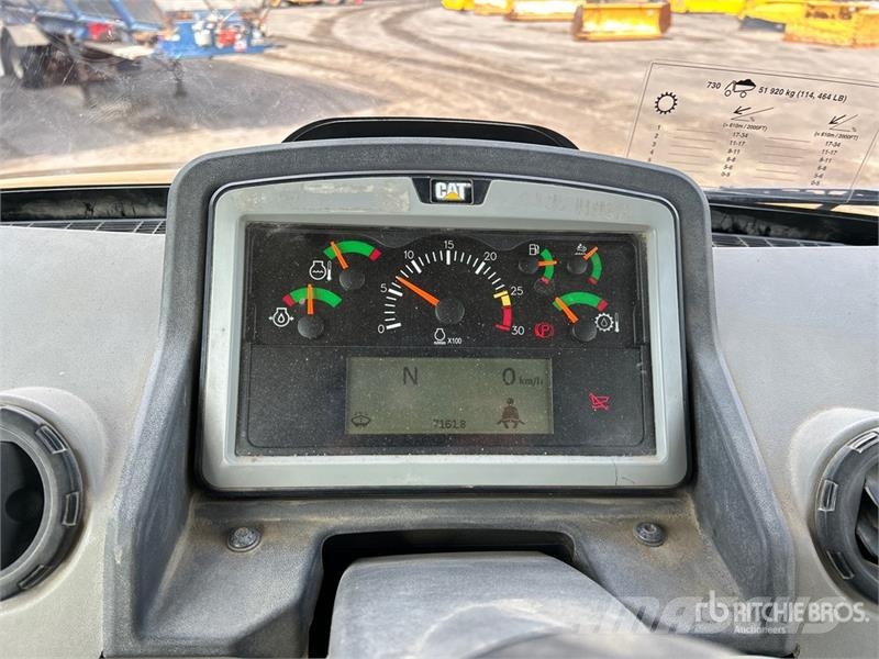 CAT 730 Dumper - Knickgelenk