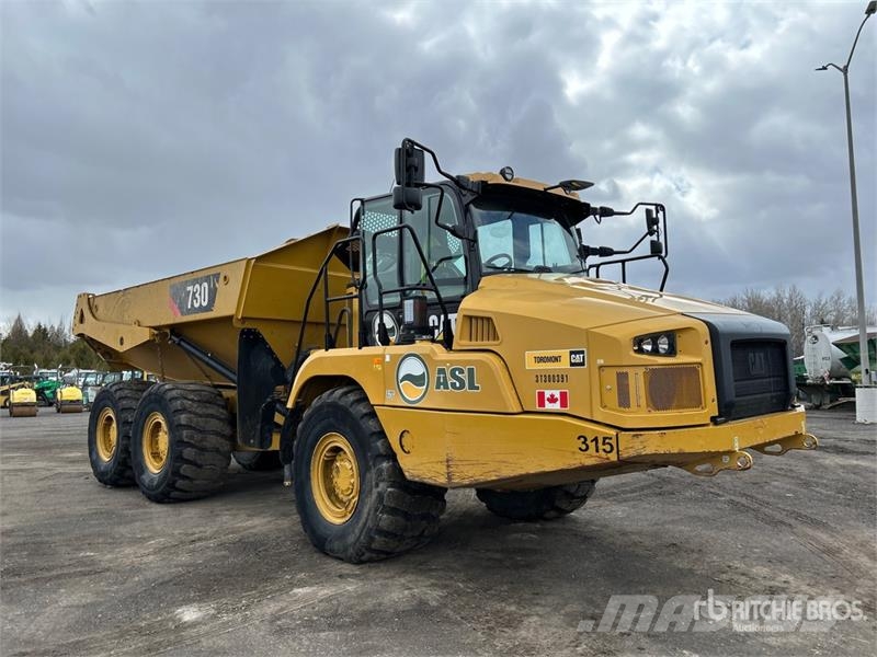CAT 730 Dumper - Knickgelenk