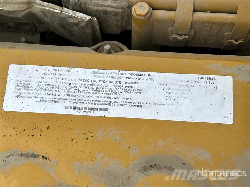 CAT 730 Dumper - Knickgelenk