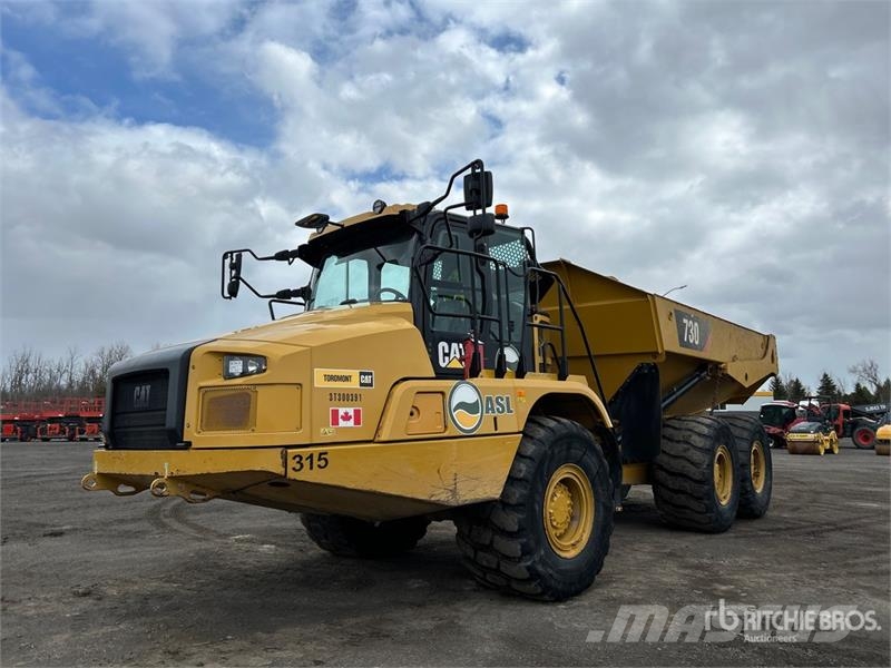 CAT 730 Dumper - Knickgelenk