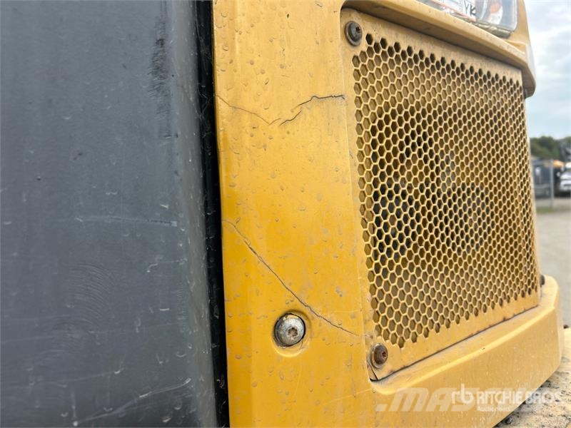 CAT 730C Csuklósdömperek