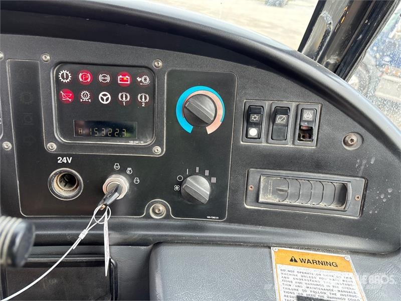 CAT 735 Tombereau articulé