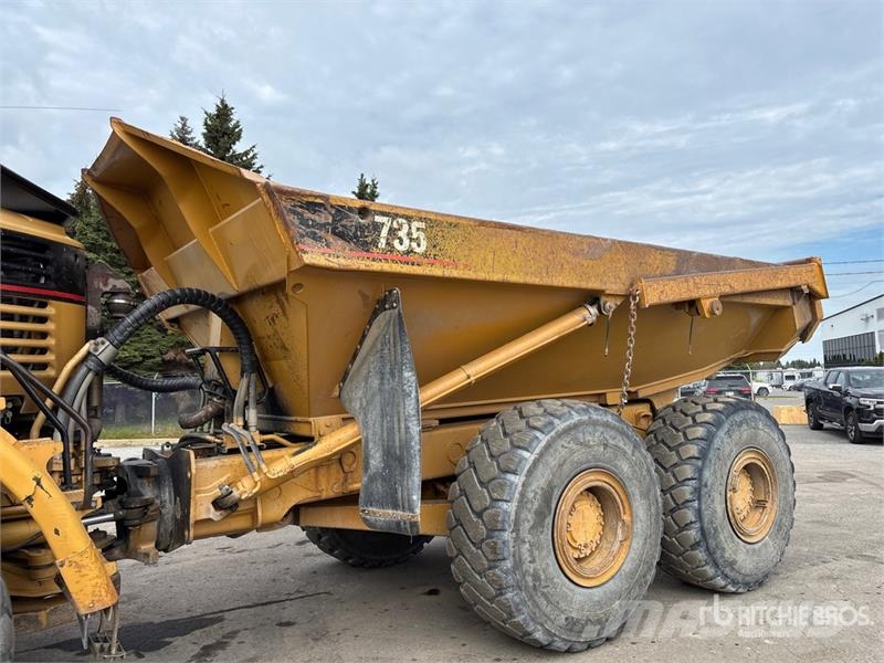 CAT 735 Tombereau articulé