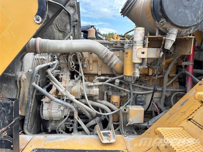 CAT 735 Tombereau articulé