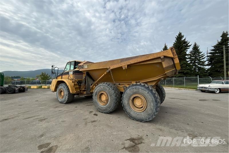 CAT 735 Tombereau articulé