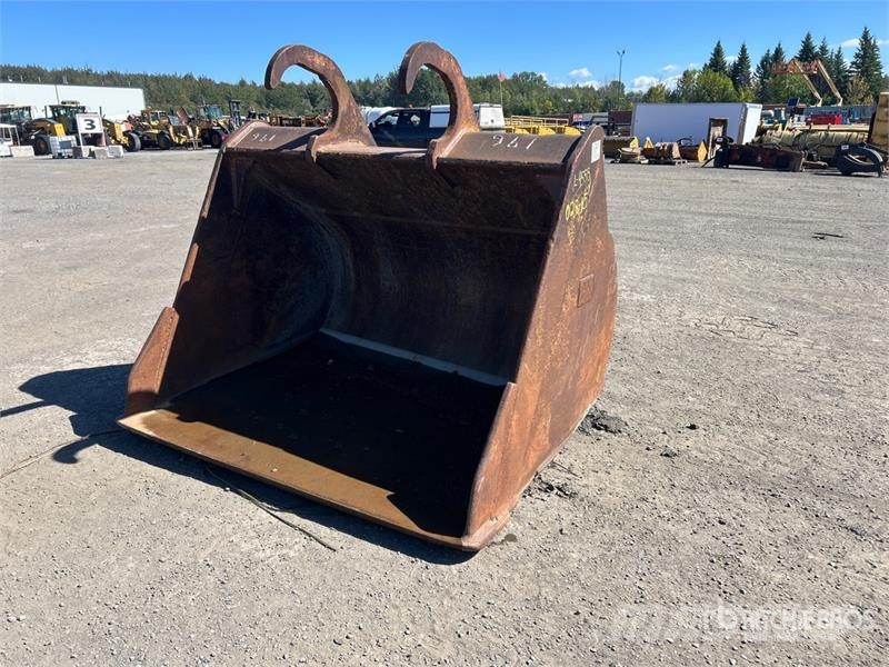 CAT 74 in Q/C Cleanup Excavator Bucket - Fits Cat 349 Kašike / Korpe