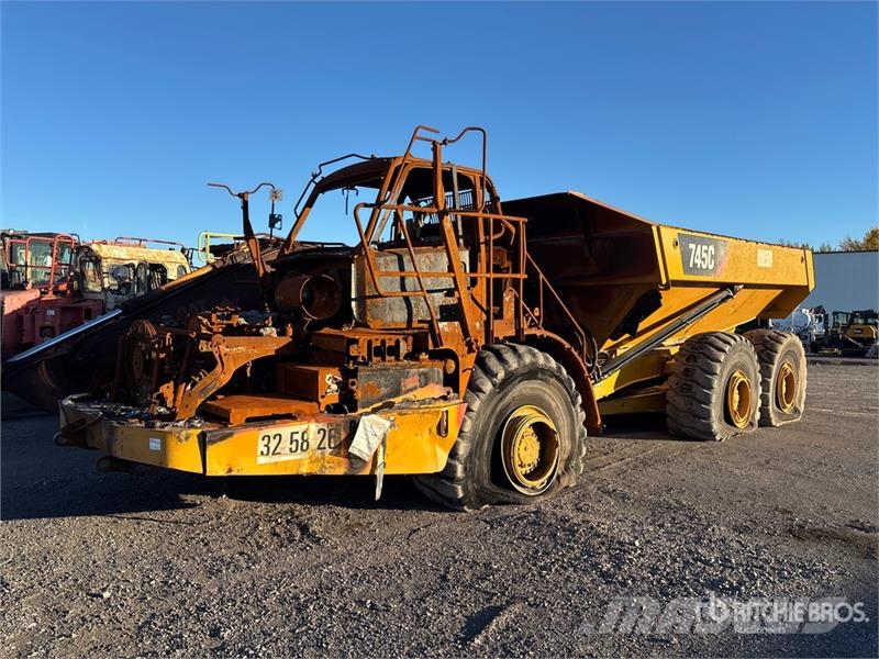 CAT 745C Karjeriniai savivarčiai