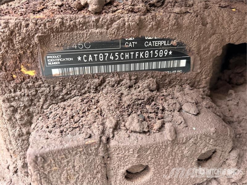CAT 745C Zglobni damperi
