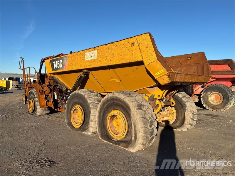 CAT 745C Karjeriniai savivarčiai