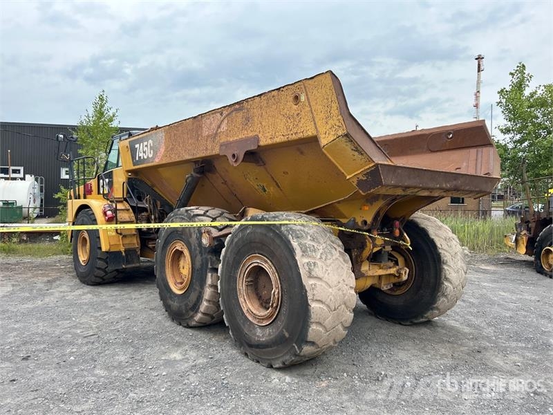 CAT 745C Zglobni damperi