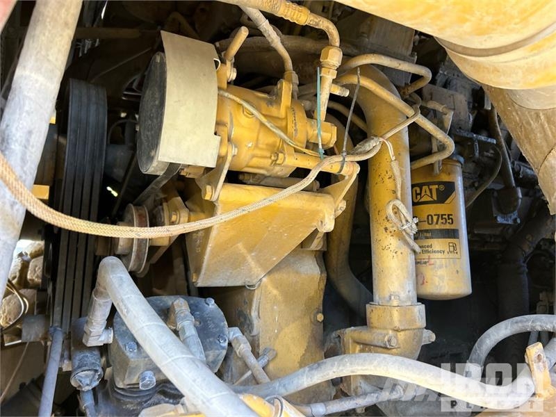 CAT 776B Haul Truck (Inoperable) Шарнирно-сочленённые самосвалы