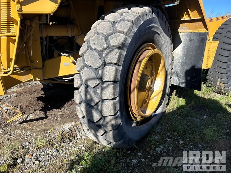 CAT 776B Haul Truck (Inoperable) Шарнирно-сочленённые самосвалы