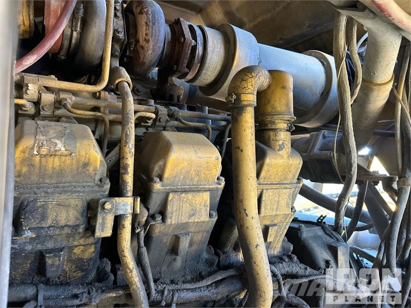CAT 776B Haul Truck (Inoperable) Шарнирно-сочленённые самосвалы