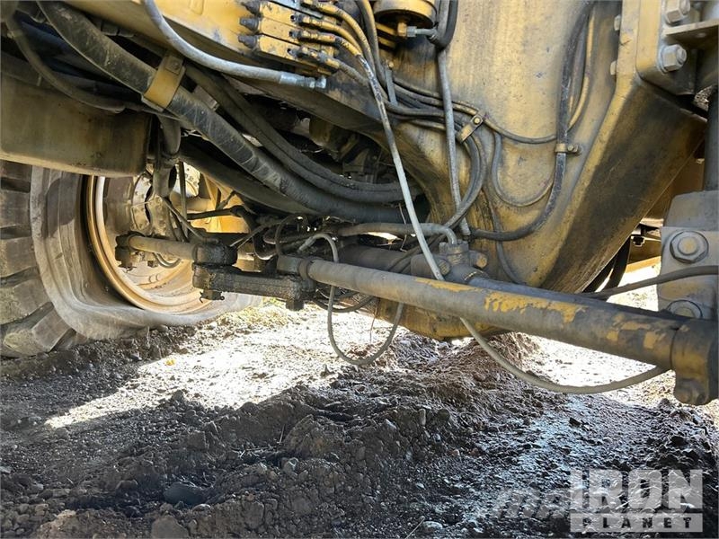 CAT 776B Haul Truck (Inoperable) Шарнирно-сочленённые самосвалы