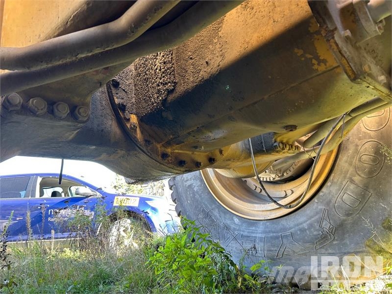 CAT 776B Haul Truck (Inoperable) Шарнирно-сочленённые самосвалы