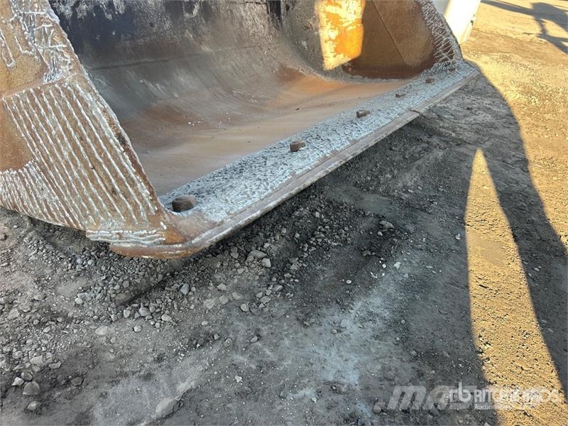 CAT 80 in Q/C Cleanup Excavator Bucket - Fits Cat 330B Buckets