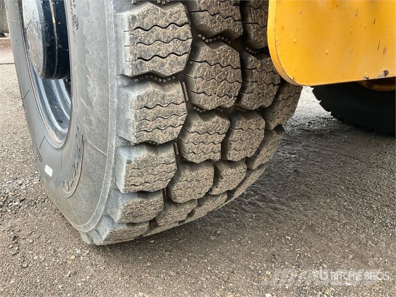 CAT 906M Wheel Loader Φορτωτές με λάστιχα (Τροχοφόροι)