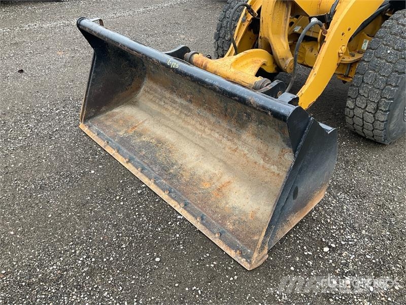 CAT 906M Wheel Loader Φορτωτές με λάστιχα (Τροχοφόροι)