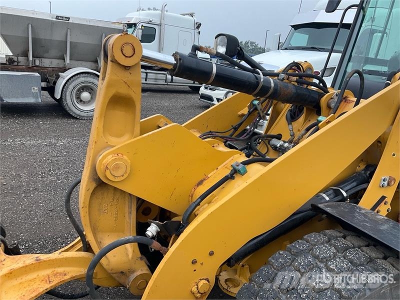 CAT 906M Wheel Loader Φορτωτές με λάστιχα (Τροχοφόροι)