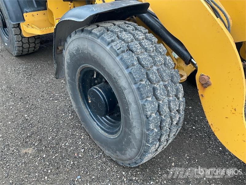 CAT 906M Wheel Loader Φορτωτές με λάστιχα (Τροχοφόροι)