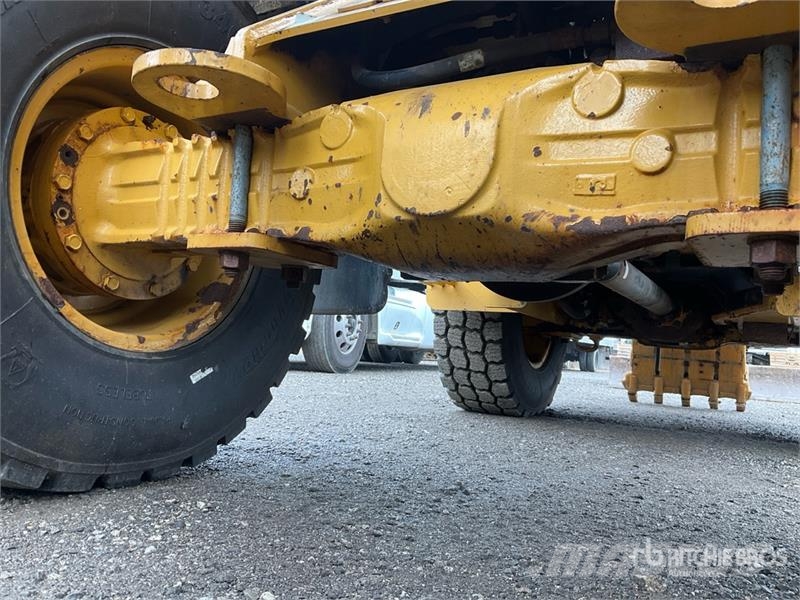 CAT 906M Wheel Loader Φορτωτές με λάστιχα (Τροχοφόροι)