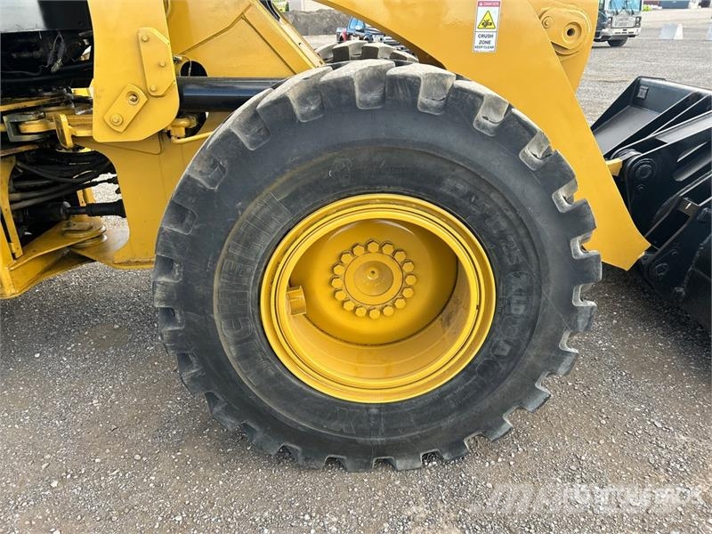 CAT 924HZ Pale gommate