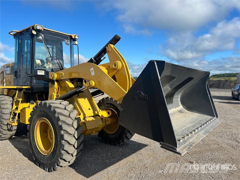 CAT 924HZ Pale gommate